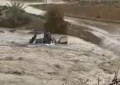 نجات کارکنان شرکت نفت از سیلاب در گچساران نجات کارکنان شرکت نفت از سیلاب در گچساران