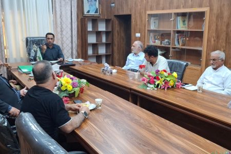 سرخمرد ، عضو شورای اسلامی شهرمسجدسلیمان  :وقتی شهردار حتی یک رای مثبت ندارد چگونه میخواهد بماند؟