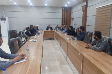 پرسش وپاسخ جمعی ازخبرنگاران با مدیران ادرات صنعت ومعدن ،اصناف ،برق وگاز باحضور فرماندار مسجدسلیمان