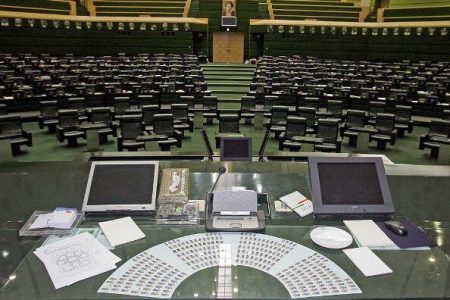 روایتی عجیب از زندگی ۲۲۰۰ نماینده ادوار مجلس | از ۴۰۰ نفرشان‌ خبری نیست‌ | برخی مسافرکشی می‌کنند!