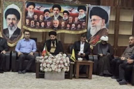 به مناسبت سالروز اقامه نخستین نماز جمعه پس از انقلاب اسلامی؛ دیدار کارکنان بهزیستی مسجد سلیمان با امام جمعه شهرستان